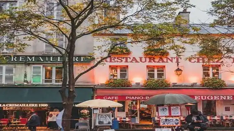 Apartment in Montmartre