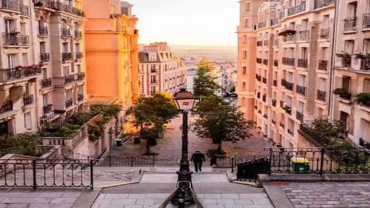 Apartment in Montmartre