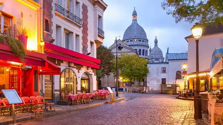 Apartment in Montmartre