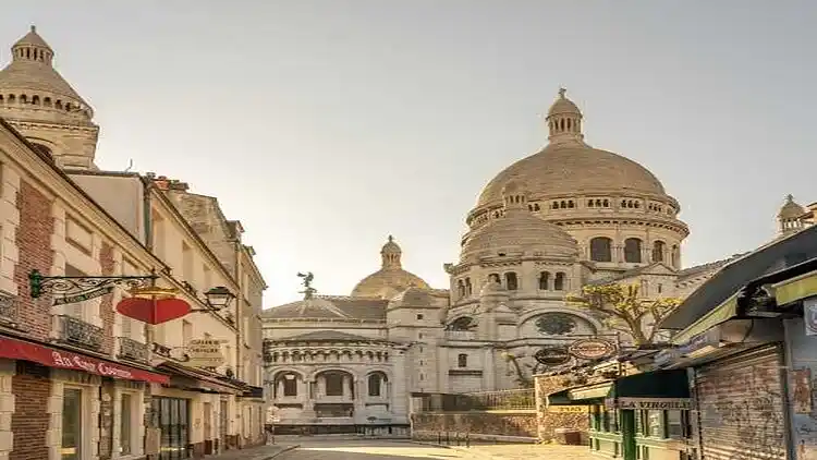 Apartment in Montmartre