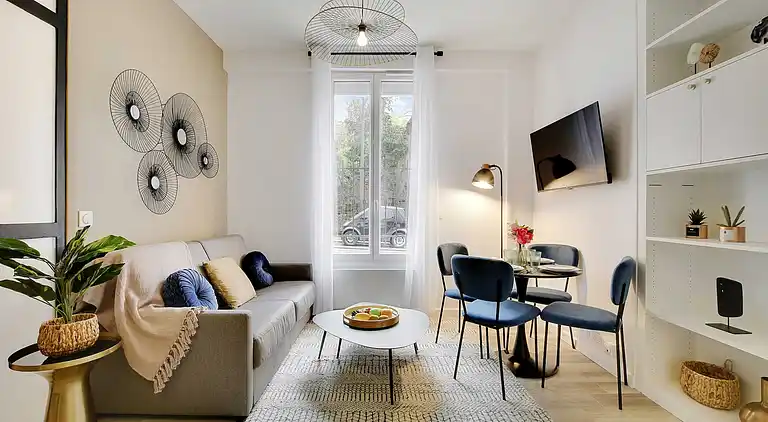 Apartment in Buttes-Chaumont