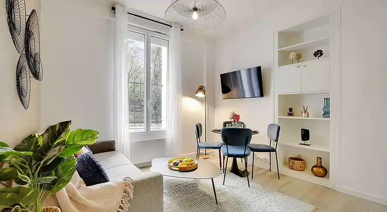 Apartment in Buttes-Chaumont