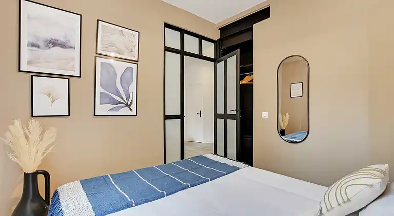 Apartment in Buttes-Chaumont