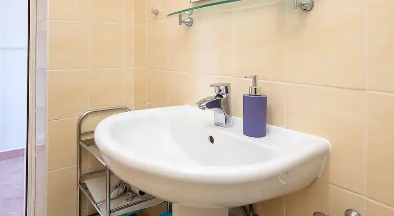 1-Zimmer-Ferienwohnung am Strand Veli Rat, Dugi otok