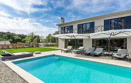 Villa i Tar
