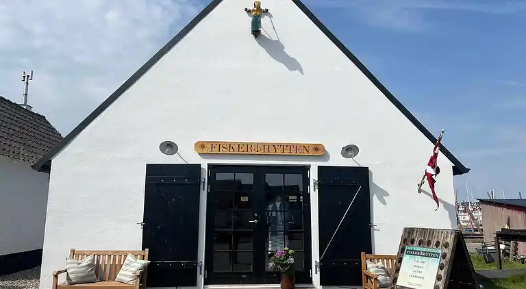 Rummeligt feriehus tæt på badestrand