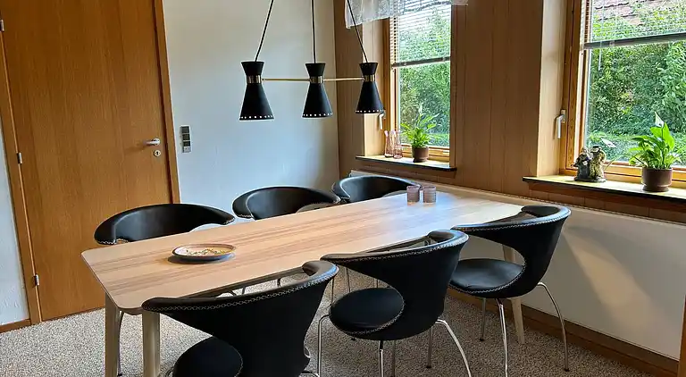 Rummeligt feriehus tæt på badestrand