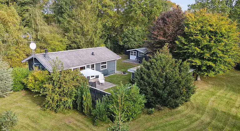 Hyggeligt sommerhus tæt på stranden