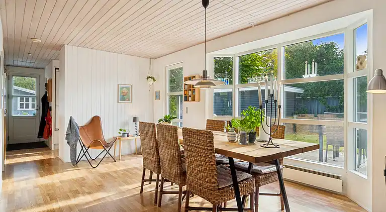 Hyggeligt sommerhus tæt på stranden