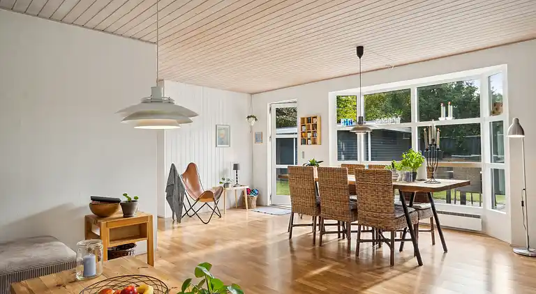 Hyggeligt sommerhus tæt på stranden