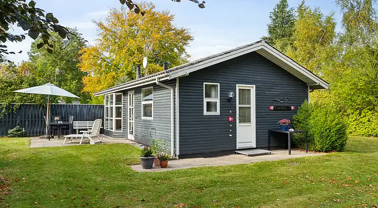 Hyggeligt sommerhus tæt på stranden