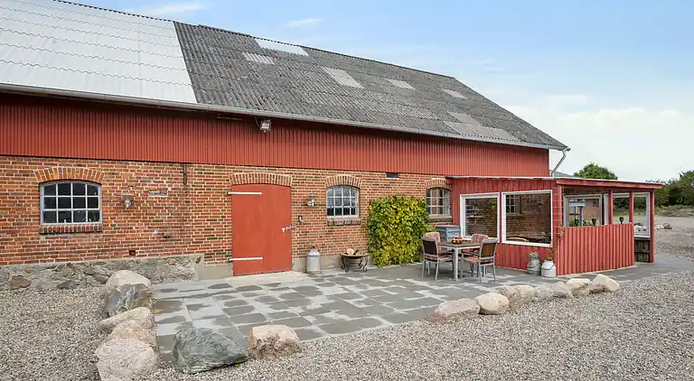 Landidyl med vildmarksbad, sauna og aktivitetsrum