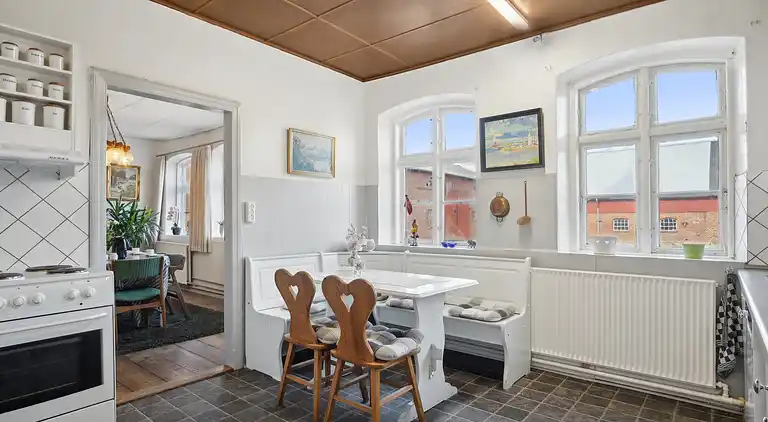 Landidyl med vildmarksbad, sauna og aktivitetsrum