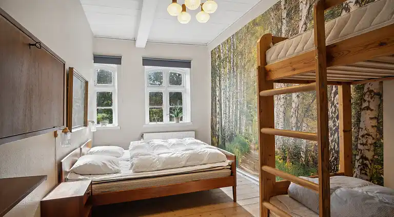 Landidyl med vildmarksbad, sauna og aktivitetsrum