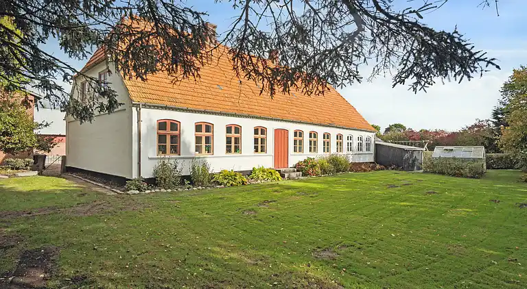 Landidyl med vildmarksbad, sauna og aktivitetsrum