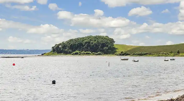 Gemütliches, reetgedecktes Ferienhaus-ladestation