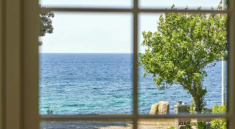 Sommerhus fra  2021, beliggende i første række til havet