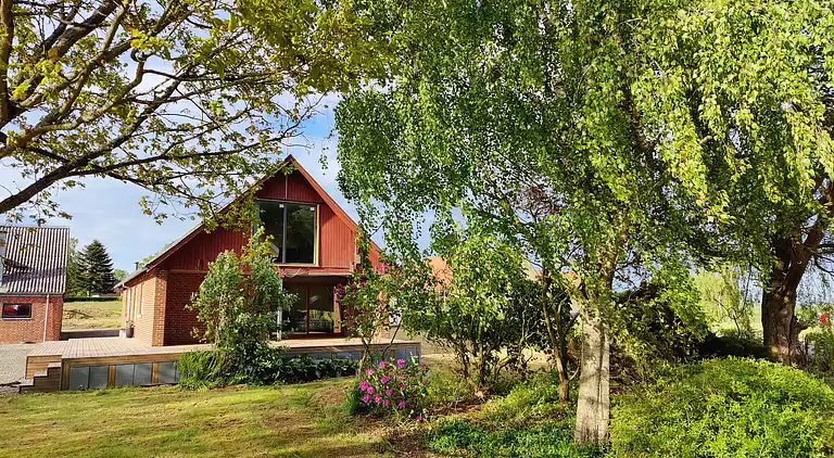 Renoviertes Haus mit Aussicht und großer Terrasse