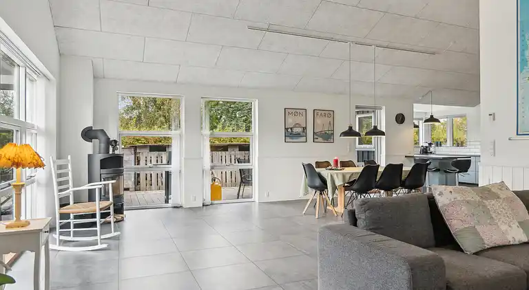 Neues Ferienhaus in Strandnähe