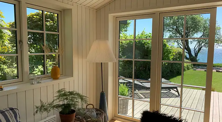 Sommerhus fra  2021, beliggende i første række til havet