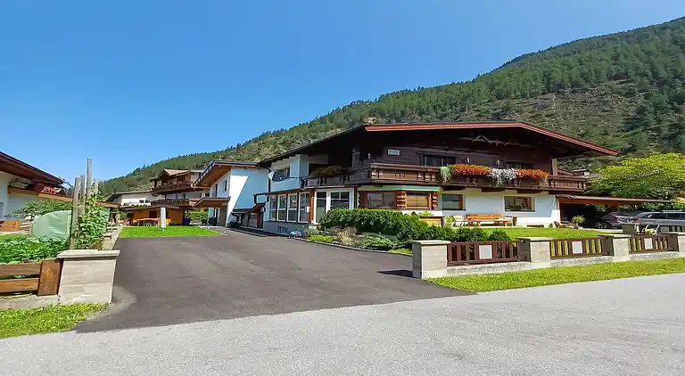 Apartment in Längenfeld