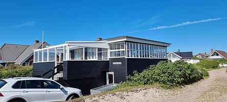 Schönes Ferienhaus nahe dem Strand