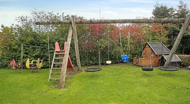 750 m2 landidyl⎮Gildesal⎮Aktivitetsrum⎮Minigolf