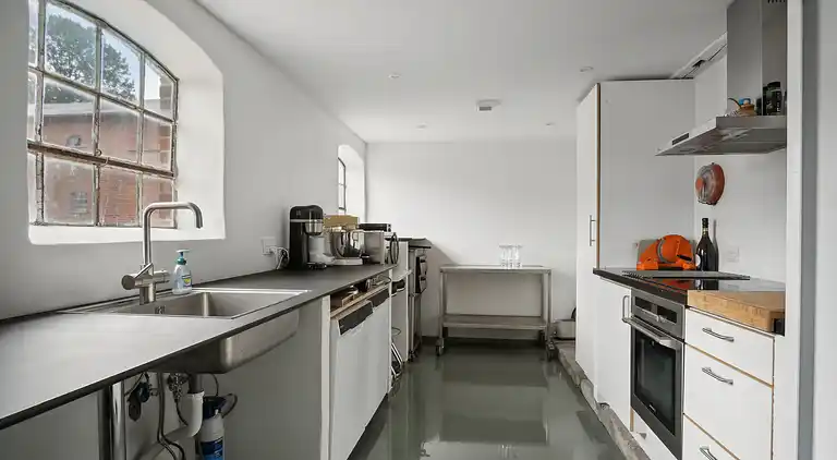 750 m2 landidyl⎮Gildesal⎮Aktivitetsrum⎮Minigolf