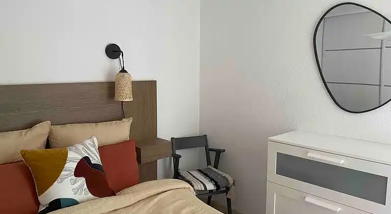 Bikini, eine Wohnung in der Nähe des Platzes