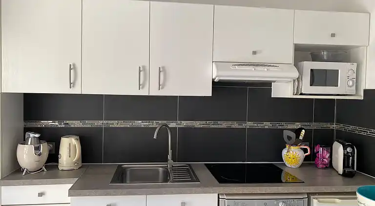 Bikini, eine Wohnung in der Nähe des Platzes