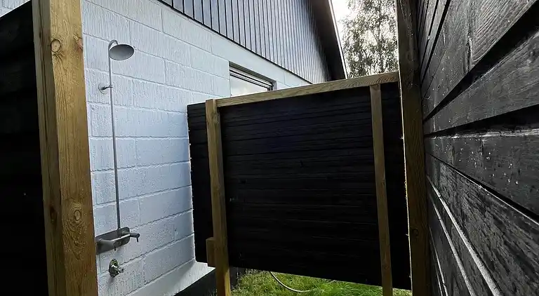 Skønt beliggende fritidshus i Melsted, Gudhjem