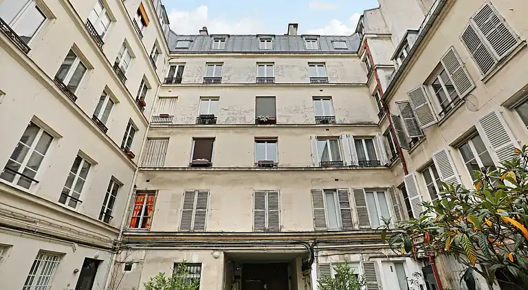 Apartment in Arts-et-Métiers