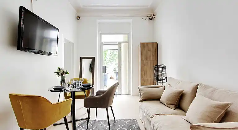 Apartment in Enfants-Rouges