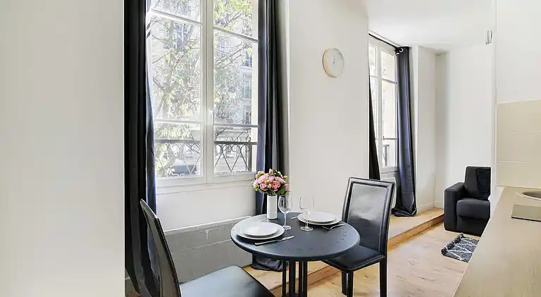 Apartment in Enfants-Rouges