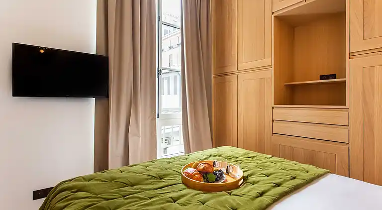 Apartment in Enfants-Rouges