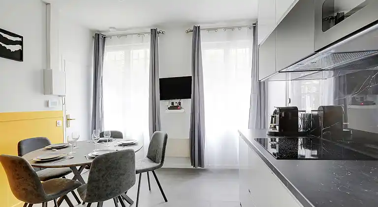 Apartment in Arts-et-Métiers