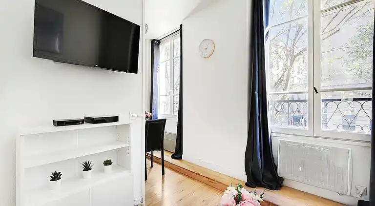 Apartment in Enfants-Rouges