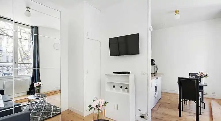 Apartment in Enfants-Rouges