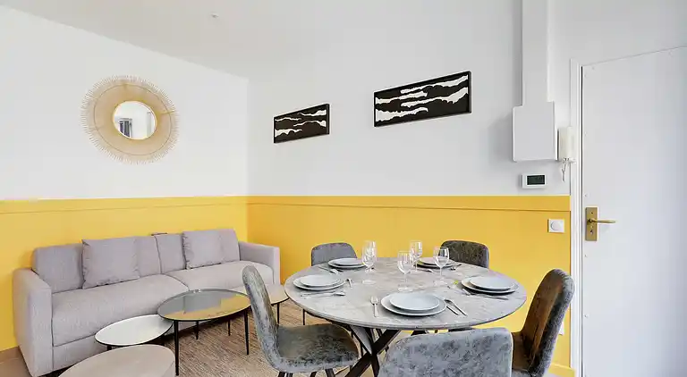 Apartment in Arts-et-Métiers