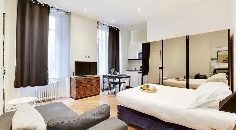 Apartment in Enfants-Rouges