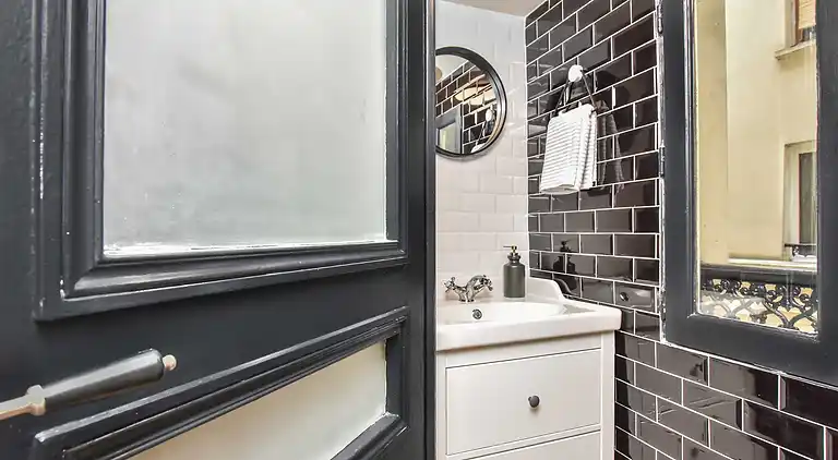 Apartment in Arts-et-Métiers