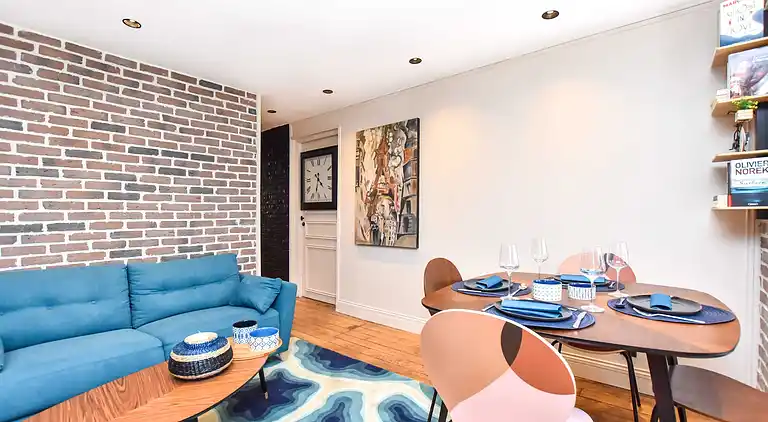 Apartment in Arts-et-Métiers