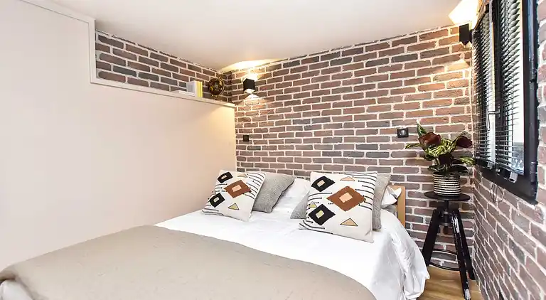 Apartment in Arts-et-Métiers