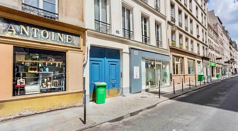 Apartment in Arts-et-Métiers