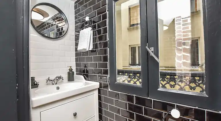 Apartment in Arts-et-Métiers