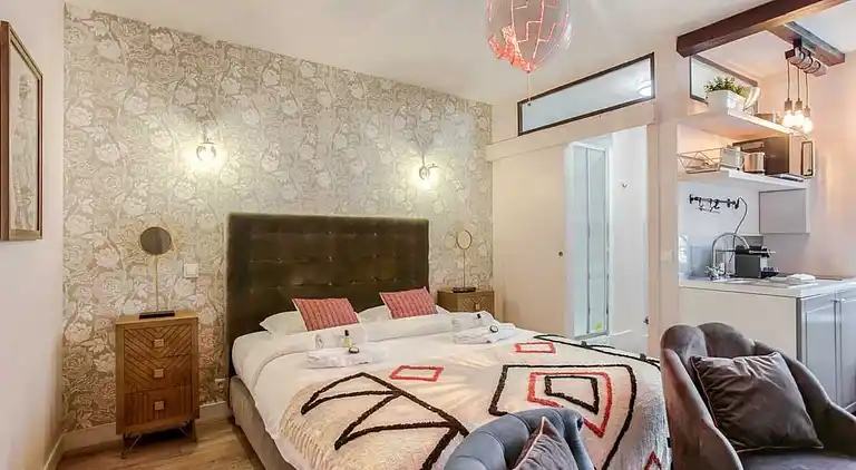 Apartment in Arts-et-Métiers