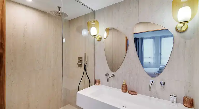 Apartment in Saint-Philippe-du-Roule