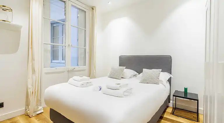 Apartment in Saint-Philippe-du-Roule