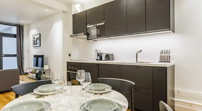 Apartment in Saint-Philippe-du-Roule