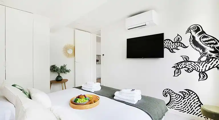 Apartment in Saint-Philippe-du-Roule